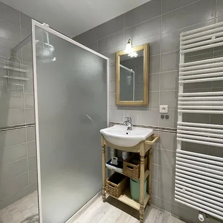 Apartment T2 Avec Wifi, Parking, Loggia Et Vue A - Fr-1-309-318